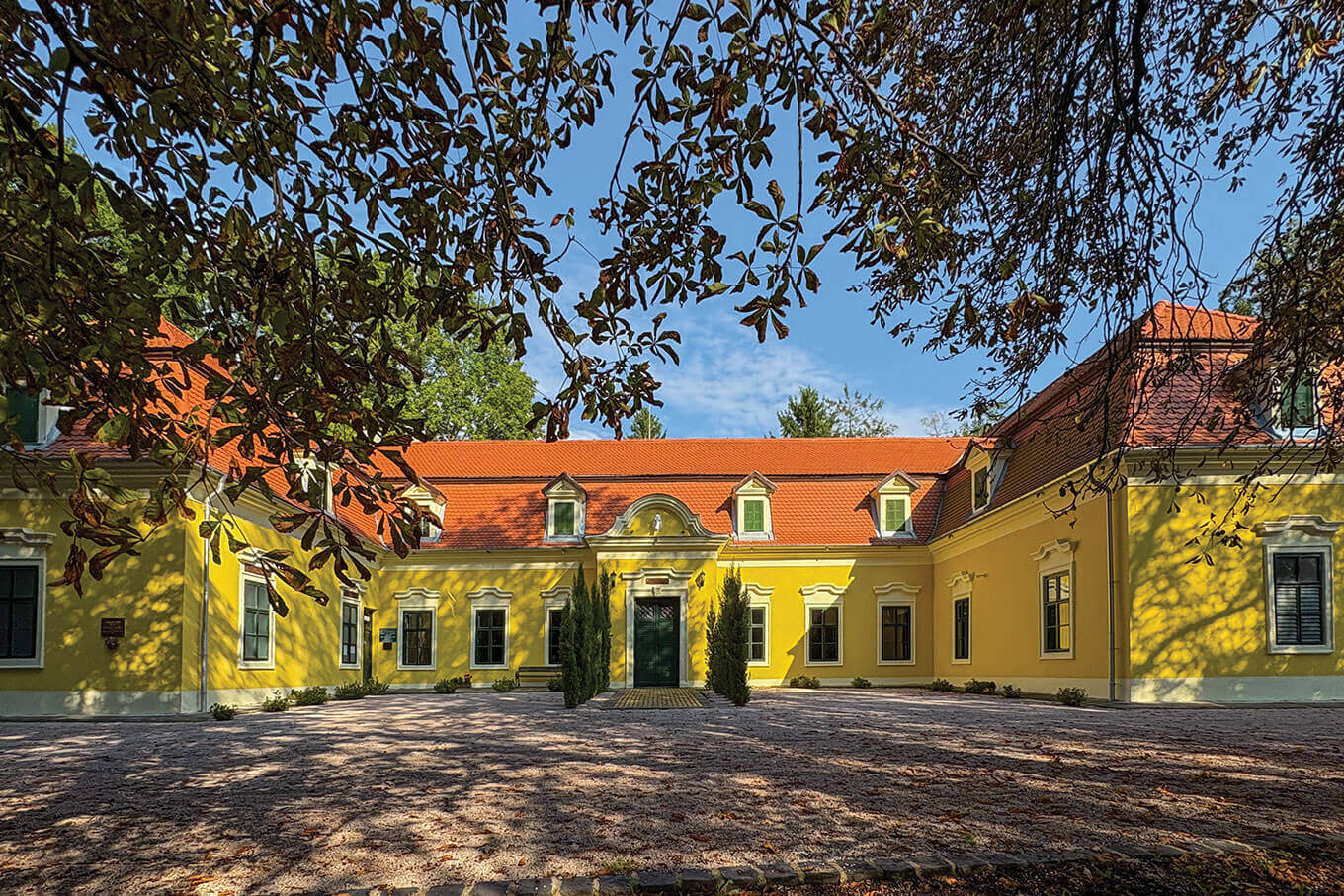 External view of Pluto Riding Guesthouse