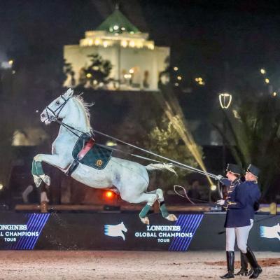 Magasiskola a Longines Global Champions Tour arénájában
