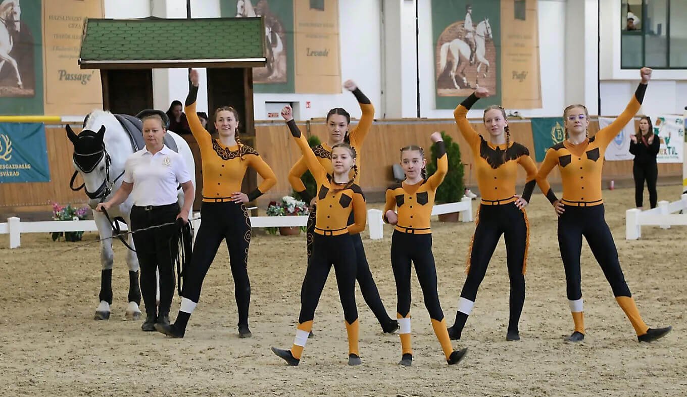 Az Állami Ménesgazdaság Szilvásvárad Lovastornász csapata a Fővárosi Nagycirkusz Mentorprogramja ...