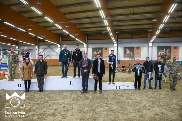 Az INEOS Grenadier Fedettpályás Országos Bajnokság Döntőjén az Állami Ménesgazdaság Szilvásvárad ...
